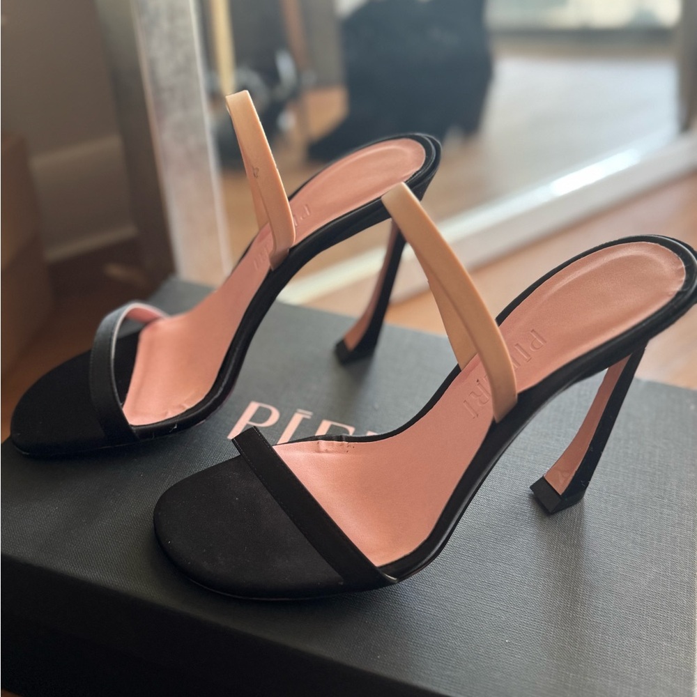 Woman sandals, blac color , size 8(38 Europe)